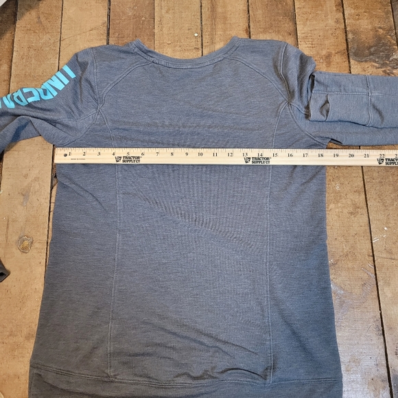 Under Armour Gray Long Sleeve Shirt - Picture 6 of 6